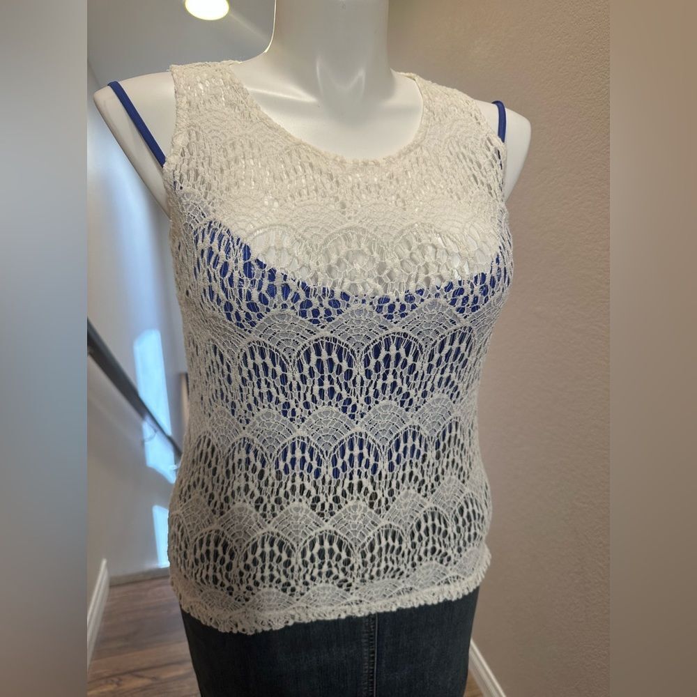 Forever 21 Woman’s Cream Lace Knit Tank L